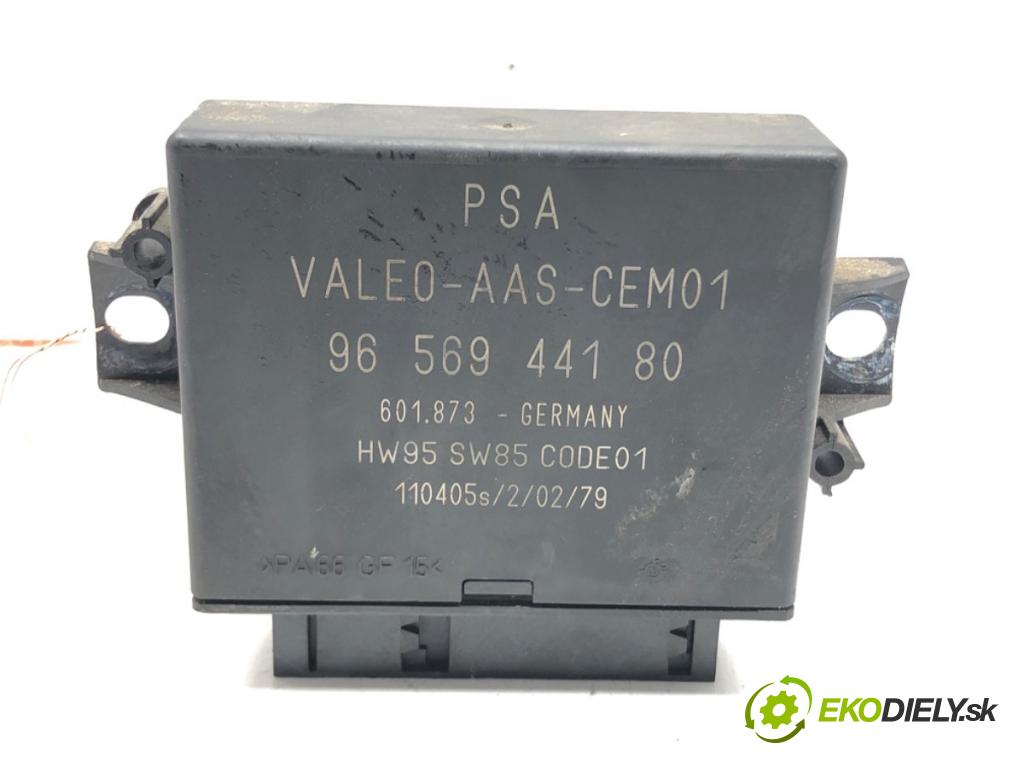 CITROEN C4 coupe (LA_) 2004 - 2013    1.6 HDi 80 kW [109 KM] olej napędowy 2004 - 2011  Modul PDC 9656944180 (Ostatné)