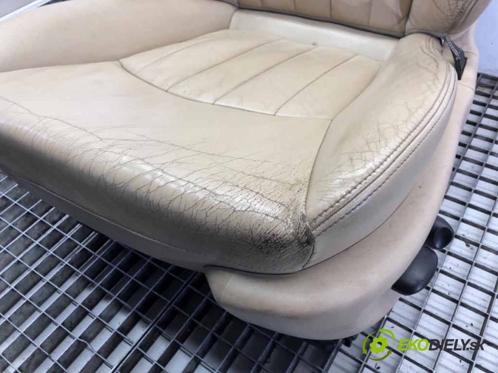 02-04 Jaguar X-Type X400 Front Right Left Side Headrest Head Rest Ivory NED OEM