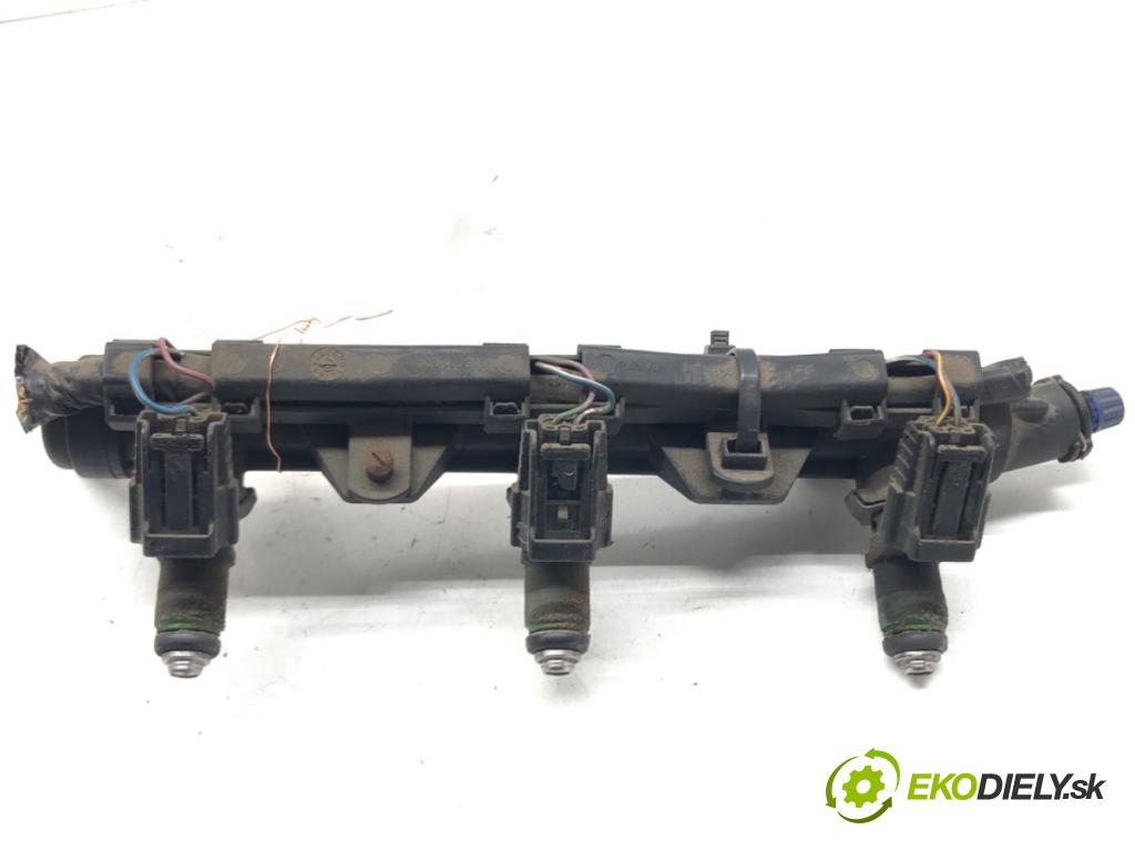 VW POLO (9N_, 9A_) 2001 - 2014    1.2 12V 47 kW [64 KM] benzyna 2001 - 2007  Lišta vstrekovacia 03E133320 (Vstrekovacie lišty)