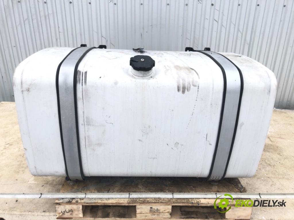 MAN TGX I 2006 - 2022    18.440  nádržka paliva  (Nádrže)