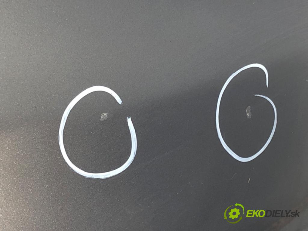 FORD FOCUS III Kombi 2011 92 kW 1.6 Ti 1596 Nárazník zad  (Kľučka dverí ostatné)