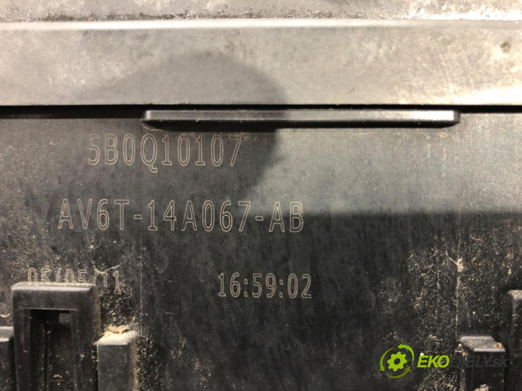FORD FOCUS III Turnier 2010 - 2022    1.6 Ti 92 kW [125 KM] benzyna 2010 - 2022  Skrinka poistková AV6T-14A067-AB (Poistkové skrinky)