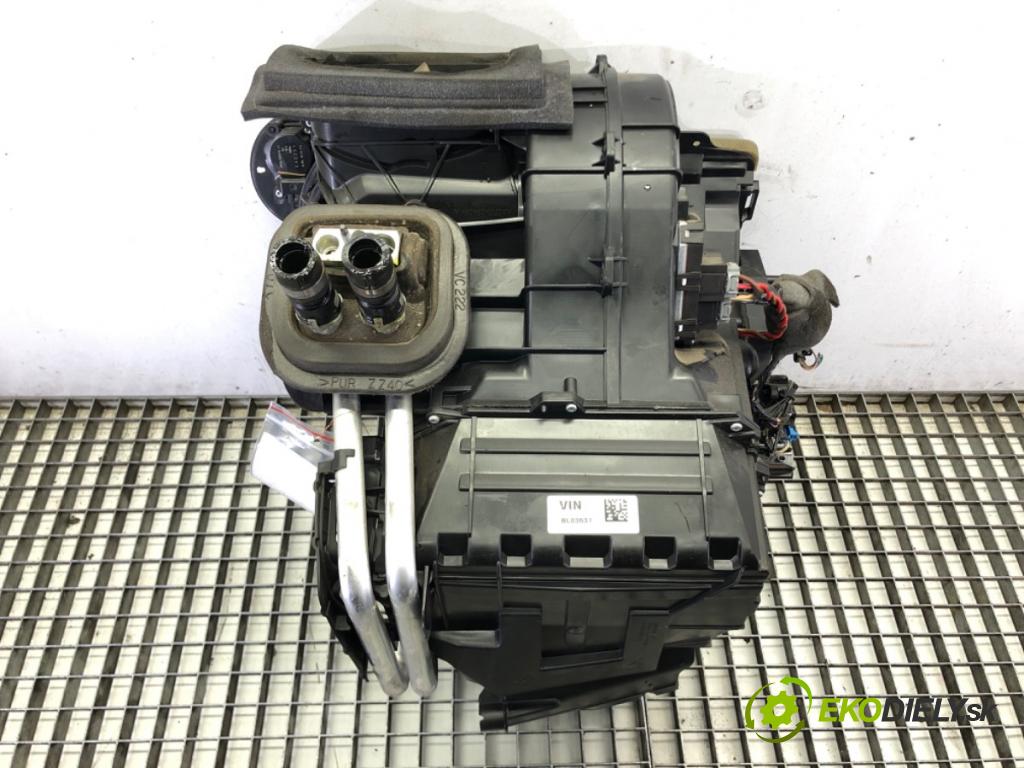 FORD FOCUS III Turnier 2010 - 2022    1.6 Ti 92 kW [125 KM] benzyna 2010 - 2022  Výhrevné teleso, radiátor kúrenia komplet KOMBAJN BV6N-19B555-NE (Radiátory kúrenia)