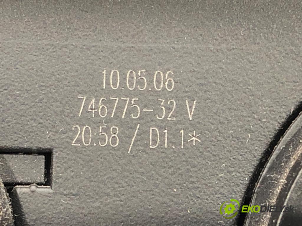 VW PASSAT B6 Variant (3C5) 2005 - 2011    2.0 TDI 103 kW [140 KM] olej napędowy 2005 - 2009  Panel ovládania kúrenia 746775-32 (Prepínače, spínače, tlačidlá a ovládače kúrenia)
