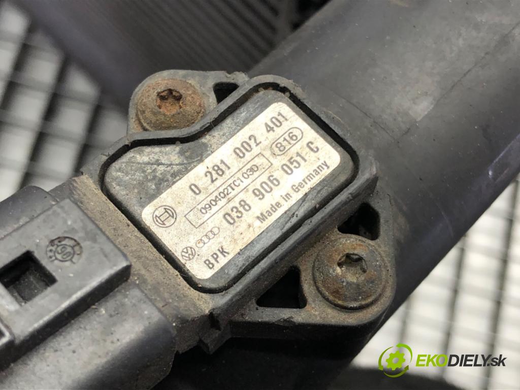 VW PASSAT B6 Variant (3C5) 2005 - 2011    2.0 TDI 103 kW [140 KM] olej napędowy 2005 - 2009  intercooler 3C0145803E (Chladiče nasávaného vzduchu (intercoolery))