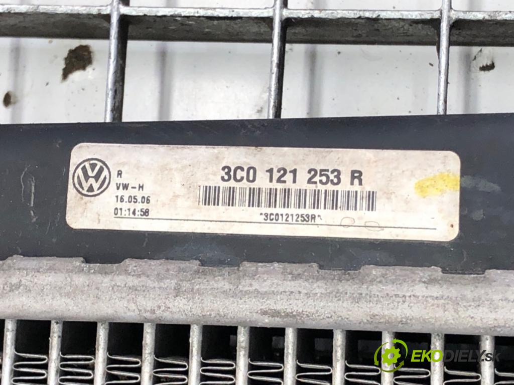 VW PASSAT B6 Variant (3C5) 2005 - 2011    2.0 TDI 103 kW [140 KM] olej napędowy 2005 - 2009  Chladič vody 3C0121253R (Chladiče vody)