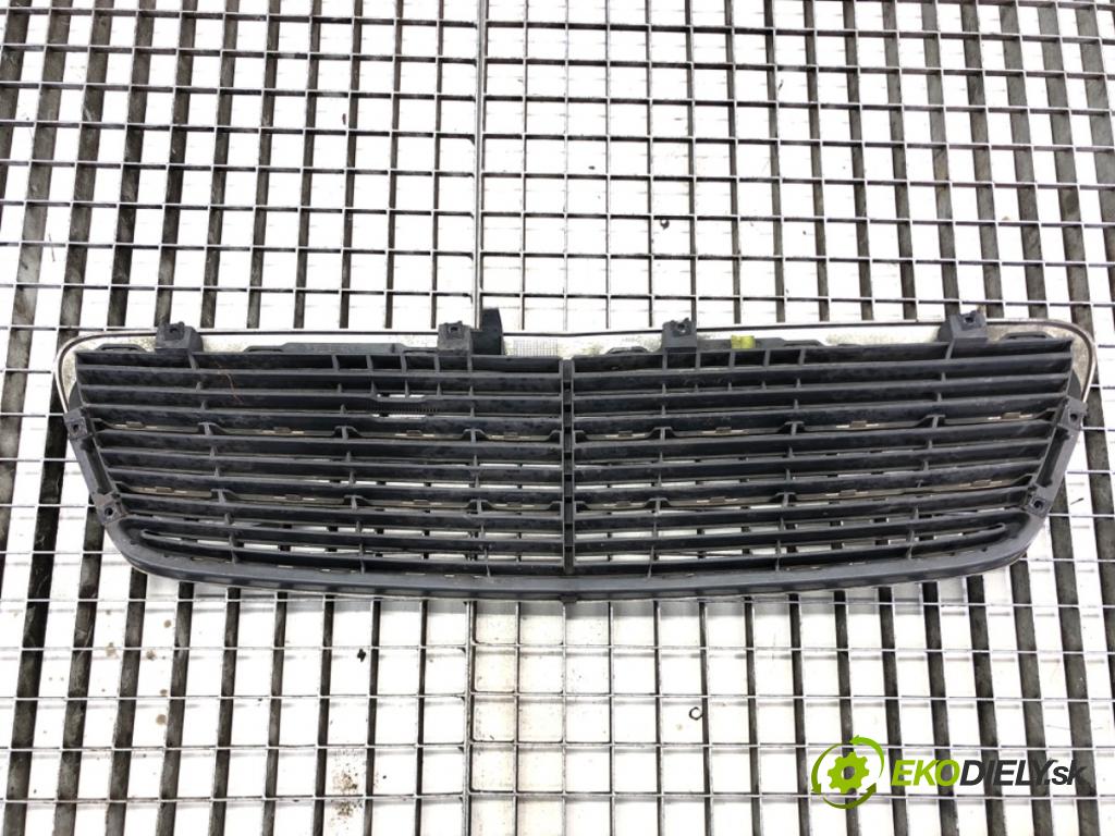 MERCEDES-BENZ KLASA C (W203) 2000 - 2007    C 200 Kompressor (203.045) 120 kW [163 KM] benzyna  Mriežka maska A2038800483 (Mriežky, masky)