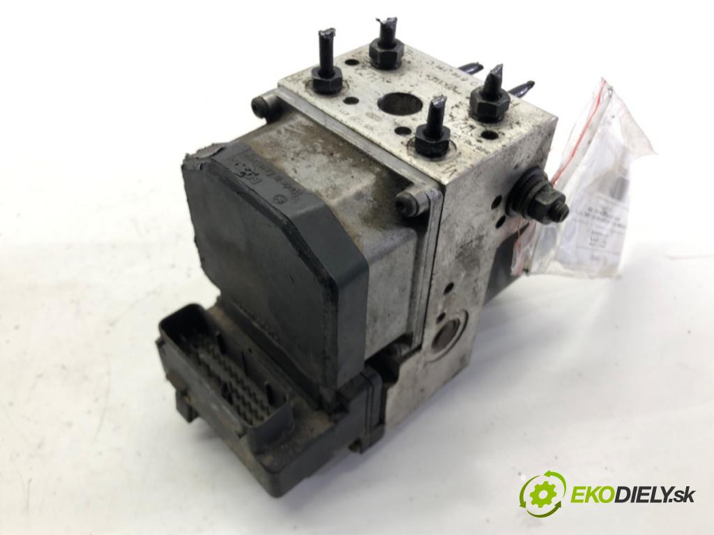 AUDI A6 C5 Avant (4B5) 1997 - 2005    2.8 142 kW [193 KM] benzyna 1997 - 2005  Pumpa ABS 0273004285 (Pumpy ABS)