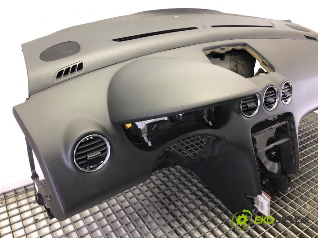 PEUGEOT 308 I (4A_, 4C_) 2007 - 2016    1.6 16V 88 kW [120 KM] benzyna 2007 - 2014  Palubná doska silentbloku ZÁBORY: pasy 96810154ZD 96559939ZD