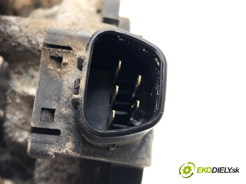 MITSUBISHI OUTLANDER I (CU_W) 2001 - 2008    2.4 HDD Mivec (CU5W) 118 kW [160 KM] benzyna 2001   Mechanizmus stieračov predný  (Motorčeky stieračov predné)