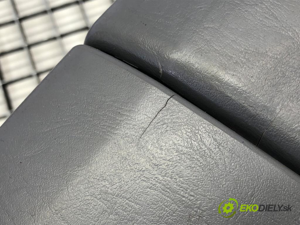 TOYOTA RAV 4 II (_A2_) 2000 - 2005    2.0 4WD (ACA21, ACA20) 110 kW [150 KM] benzyna 200  Tunel stredový  (Stredový tunel / panel)