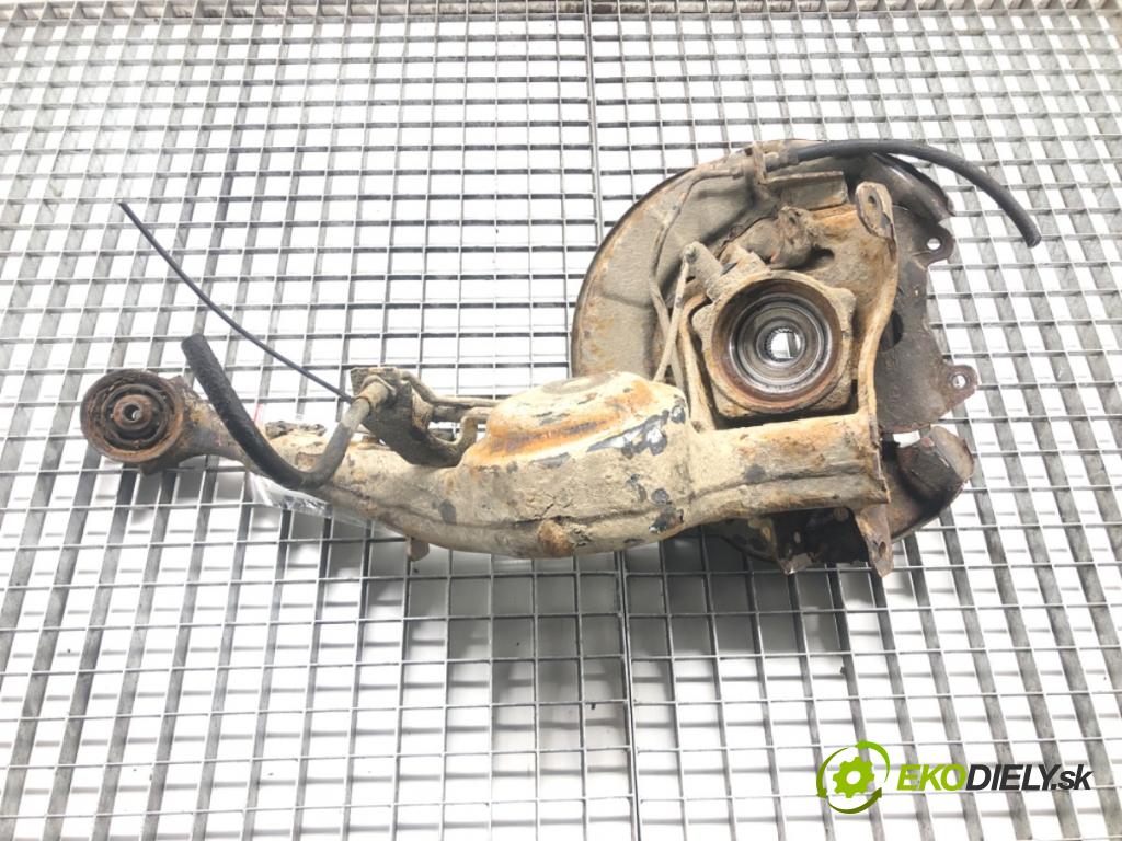 TOYOTA RAV 4 II (_A2_) 2000 - 2005    2.0 4WD (ACA21, ACA20) 110 kW [150 KM] benzyna 200  náboj zad ľavá strana náboj