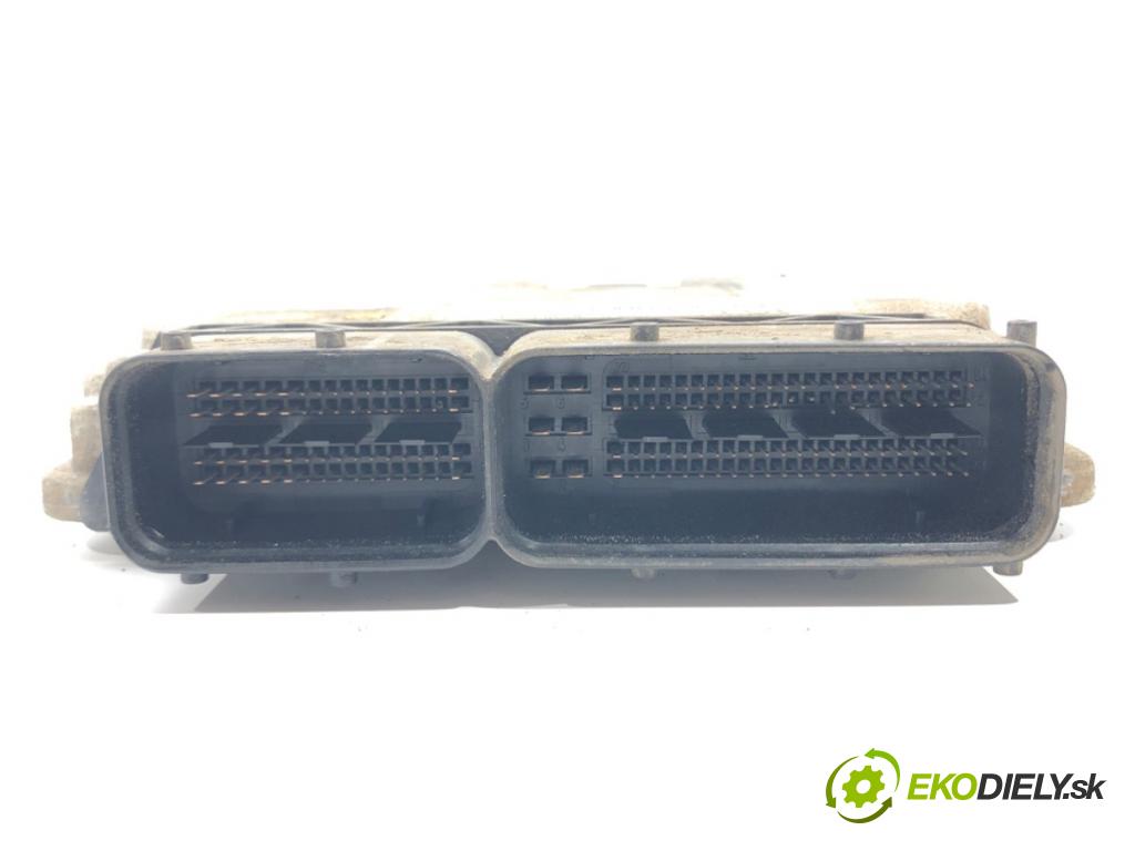 OPEL VECTRA C Kombi (Z02) 2003 - 2009    1.9 CDTI (F35) 110 kW [150 KM] olej napędowy 2004   riadiaca jednotka Motor 55189630 (Riadiace jednotky)