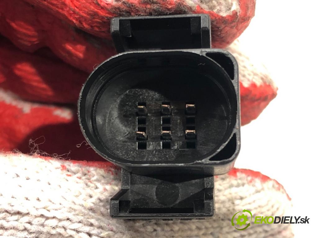 AUDI A4 B5 (8D2) 1994 - 2001    1.9 TDI 66 kW [90 KM] olej napędowy 1995 - 2000  Potenciometer plynového pedálu 0205001032 (Pedále)