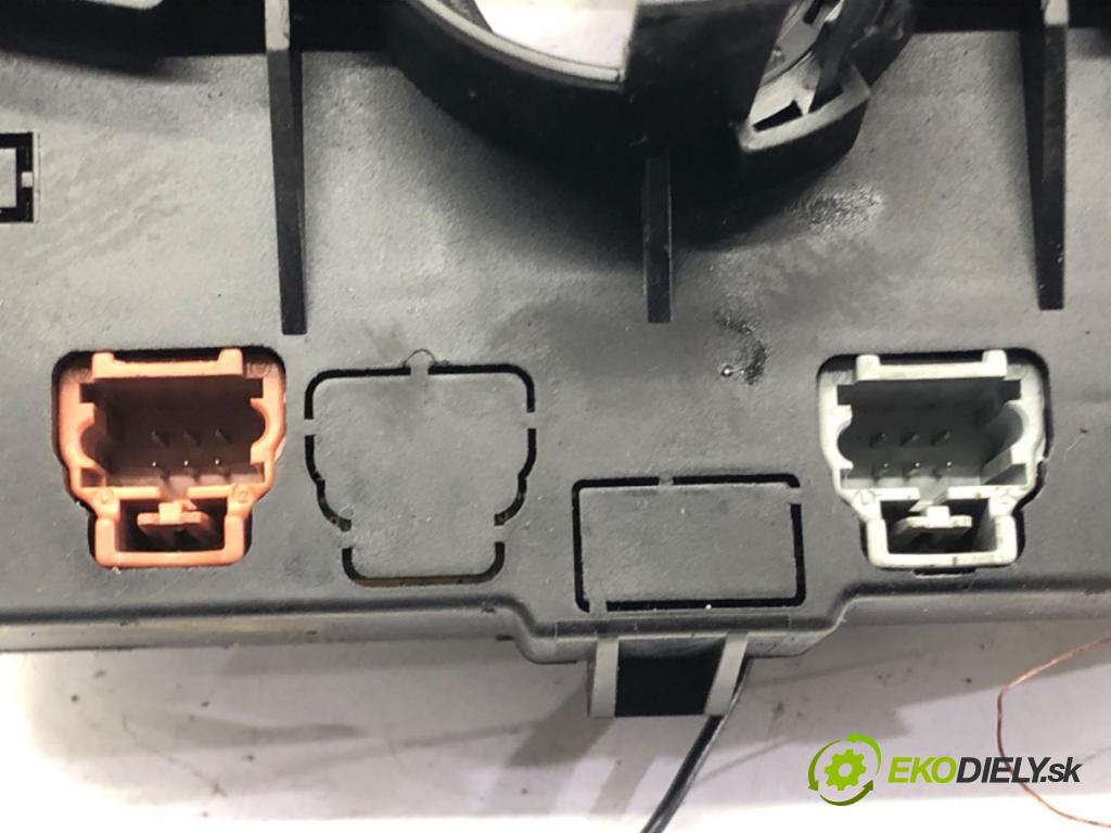 CITROEN C3 I (FC_, FN_) 2002 - 2022    1.4 HDi 50 kW [68 KM] olej napędowy 2002 - 2022  Prepínač kombinovaný 96491650XT (Prepínače, spínače, tlačidlá a ovládače kúrenia)