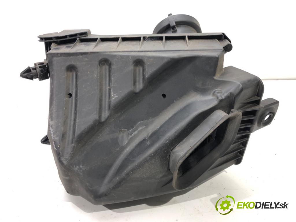 AUDI A4 B6 Avant (8E5) 2000 - 2005    3.0 162 kW [220 KM] benzyna 2001 - 2004  Obal filtra vzduchu 06C133835C (Obaly filtrov vzduchu)