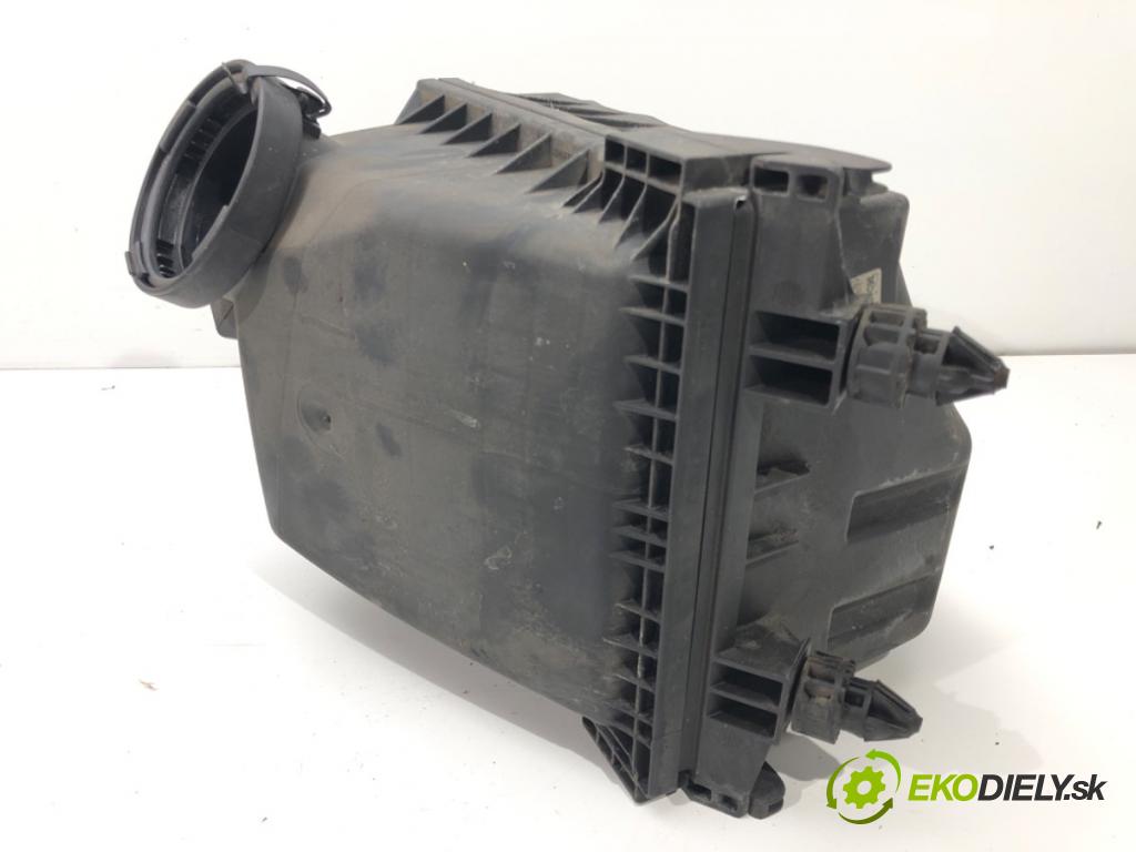 AUDI A4 B6 Avant (8E5) 2000 - 2005    3.0 162 kW [220 KM] benzyna 2001 - 2004  Obal filtra vzduchu 06C133835C (Obaly filtrov vzduchu)