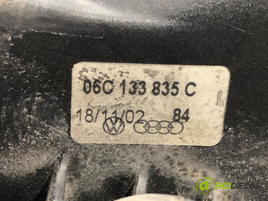 AUDI A4 B6 Avant (8E5) 2000 - 2005    3.0 162 kW [220 KM] benzyna 2001 - 2004  Obal filtra vzduchu 06C133835C (Obaly filtrov vzduchu)