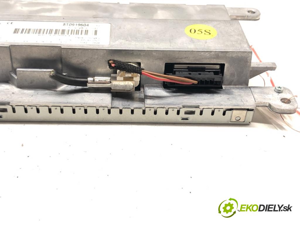 AUDI A4 B8 Avant (8K5) 2007 - 2015    2.0 TFSI 132 kW [180 KM] benzyna 2008 - 2015  Dislpej 8T0919604 (Prístrojové dosky, displeje)