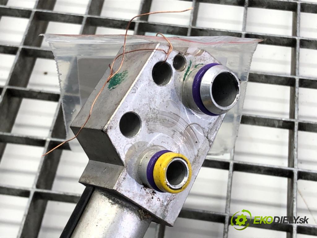 AUDI A4 B8 Avant (8K5) 2007 - 2015    2.0 TFSI 132 kW [180 KM] benzyna 2008 - 2015  rúrka klimatizácie 8K1260712K (Rúrky klimatizácie)