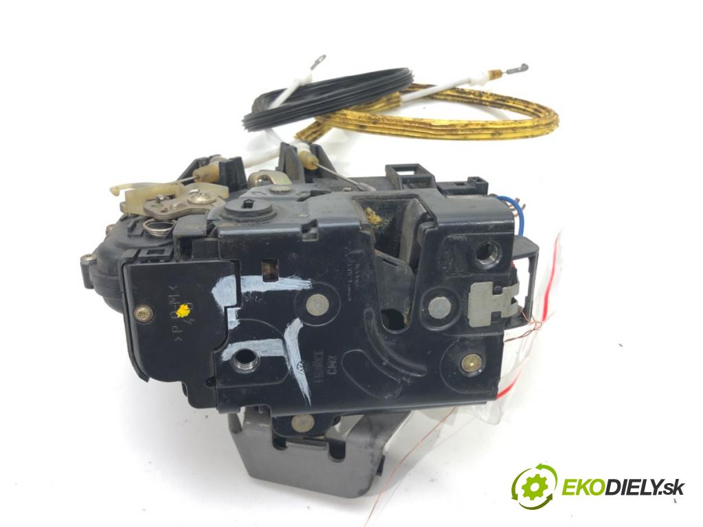 AUDI A6 C5 (4B2) 1997 - 2005    1.9 TDI 96 kW [130 KM] olej napędowy 2001 - 2005  zámok dveře levý zadní část 4B0839015B