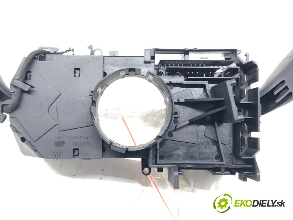 SKODA FABIA II (542) 2006 - 2014    1.6 TDI 66 kW [90 KM] olej napędowy 2010 - 2014  Prepínač kombinovaný 6R0953521 (Prepínače, spínače, tlačidlá a ovládače kúrenia)
