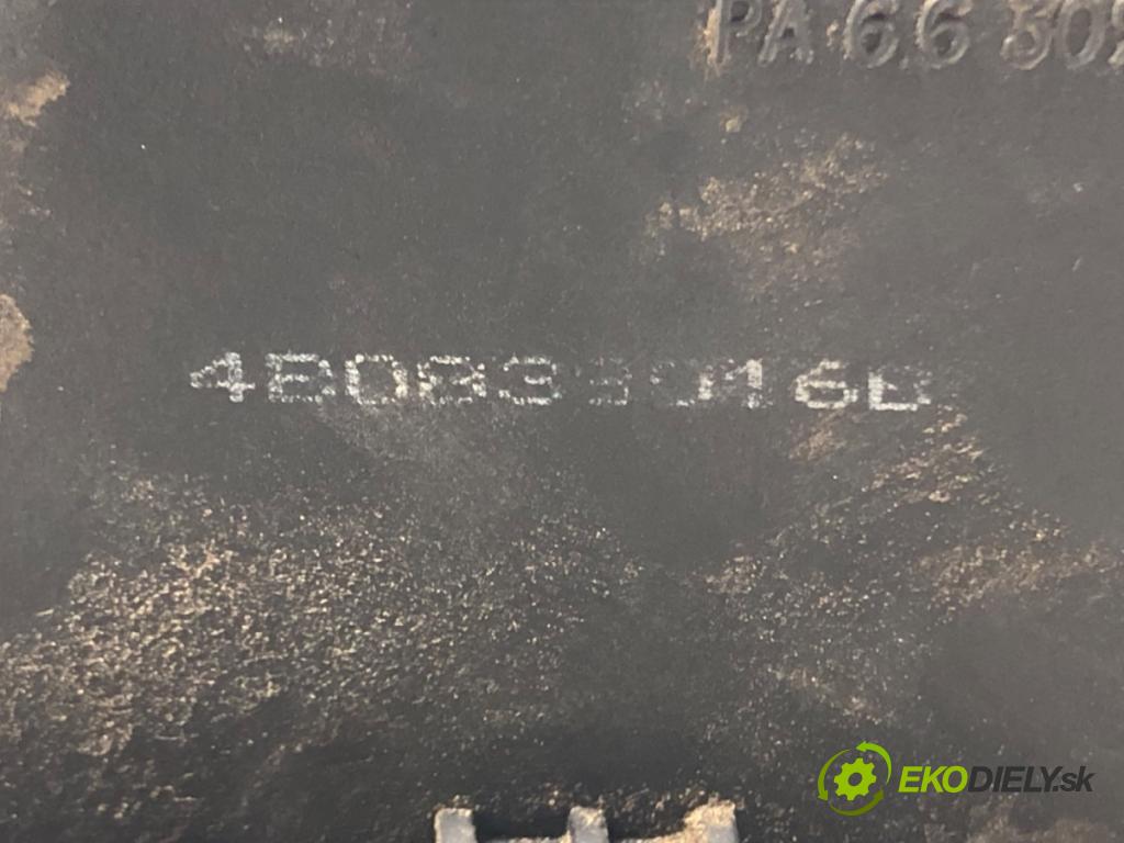 AUDI A6 C5 Avant (4B5) 1997 - 2005    2.4 121 kW [165 KM] benzyna 1997 - 2005  zámok dveře pravý zadní část 4B0839016D