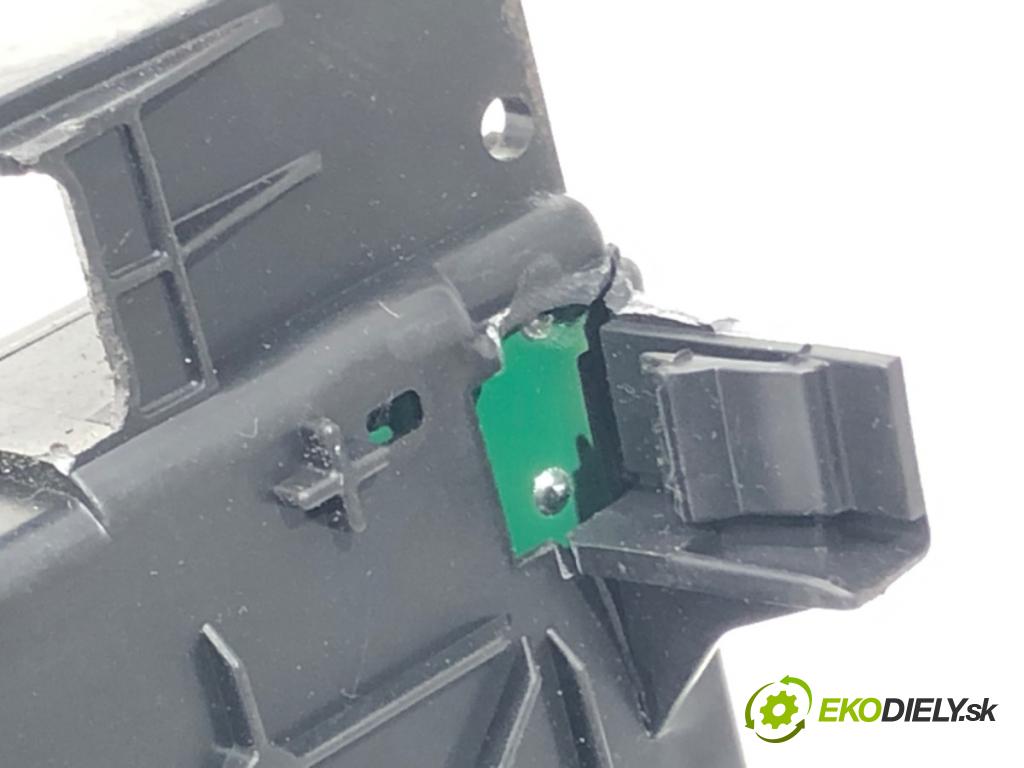 CITROEN C3 I (FC_, FN_) 2002 - 2022    1.4 i 54 kW [73 KM] benzyna 2002 - 2010  Modul BSM  (Ostatné)