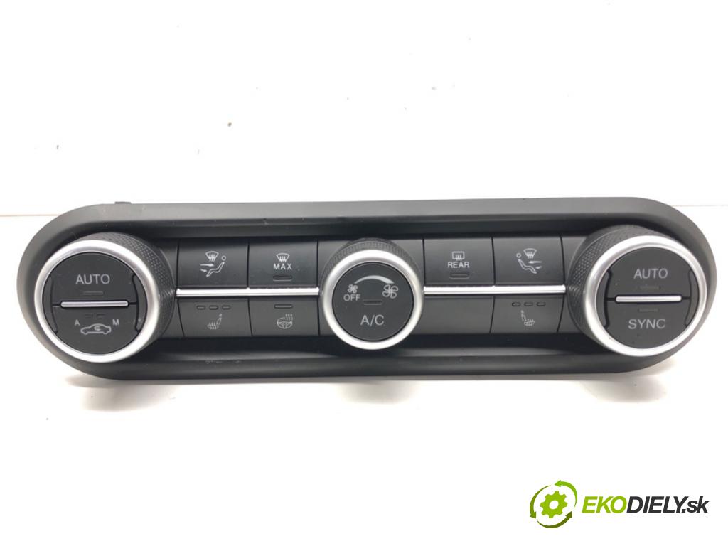 ALFA ROMEO GIULIA sedan 2021 206 kW 2.0 Veloce (952ACA25) 1995 Panel ovládaní topení 01561506110 (Páčky pod volantem)