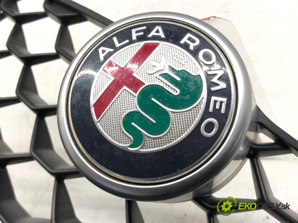 ALFA ROMEO GIULIA (952_) 2015 - 2022    2.0 Veloce (952ACA25) 206 kW [280 KM] benzyna 2016  mřížka maska 156152061 13051935 (Mřížky (masky) chladičů)