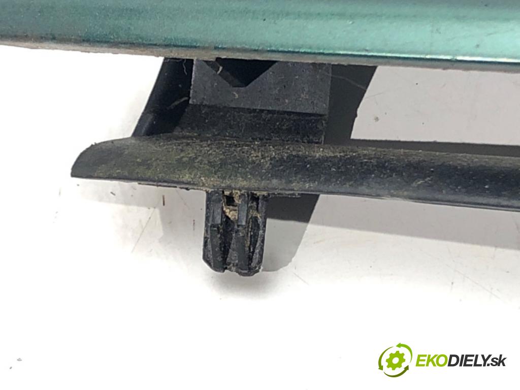 VW GOLF IV (1J1) 1997 - 2008    1.4 16V 55 kW [75 KM] benzyna 1997 - 2004  mřížka maska 1J0853651H (Mřížky (masky) chladičů)