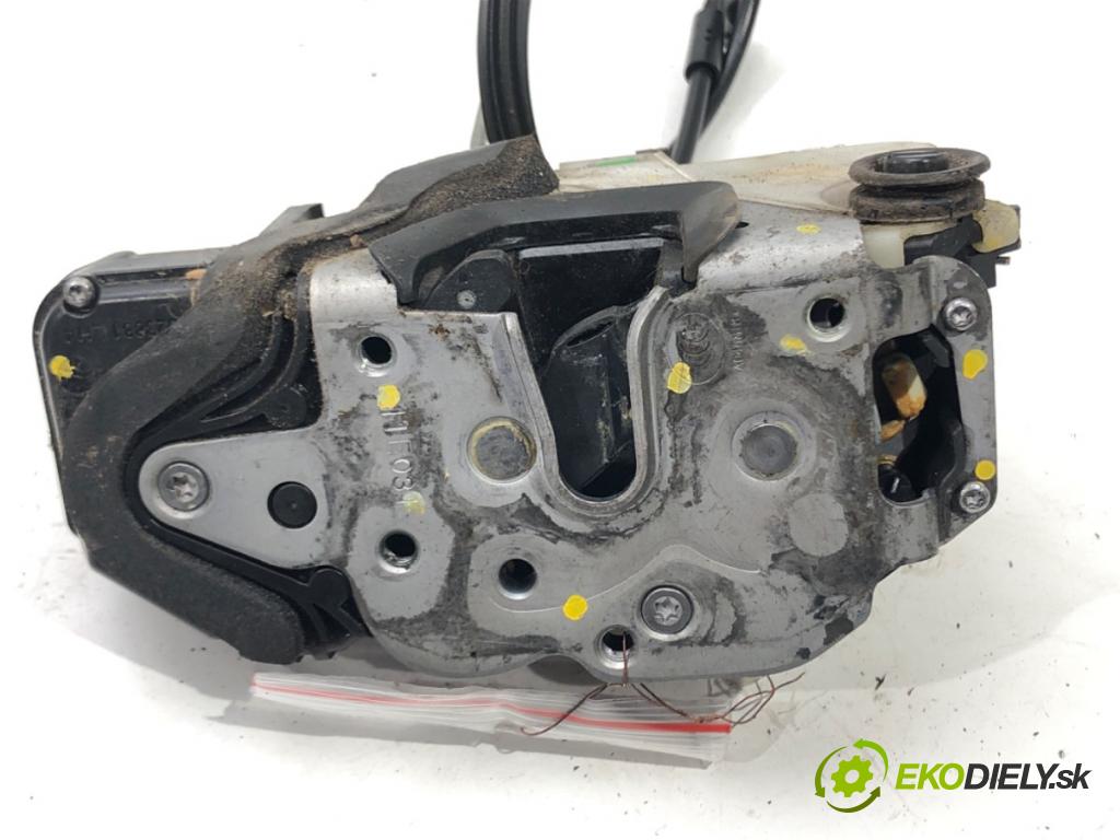 OPEL ASTRA J Sports Tourer (P10) 2010 - 2015    1.7 CDTI (35) 92 kW [125 KM] olej napędowy 2010 -   zámok dveře levý zadní část 