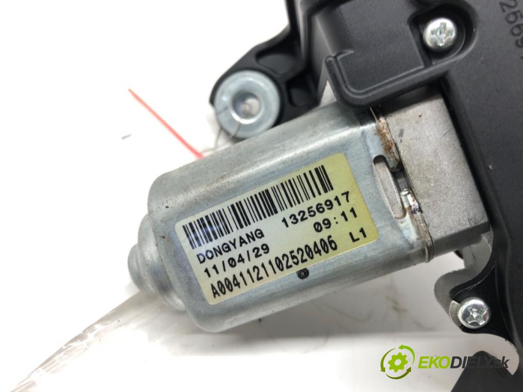 OPEL ASTRA J Sports Tourer (P10) 2010 - 2015    1.7 CDTI (35) 92 kW [125 KM] olej napędowy 2010 -   Motorček stieračov zad 13256917 (Ostatné)
