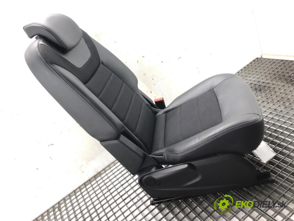 FORD GALAXY II (WA6) 2006 - 2015    2.0 TDCi 120 kW [163 KM] olej napędowy 2010 - 2015  Sedadlo zadný druhý rad  (Sedačky, sedadlá)