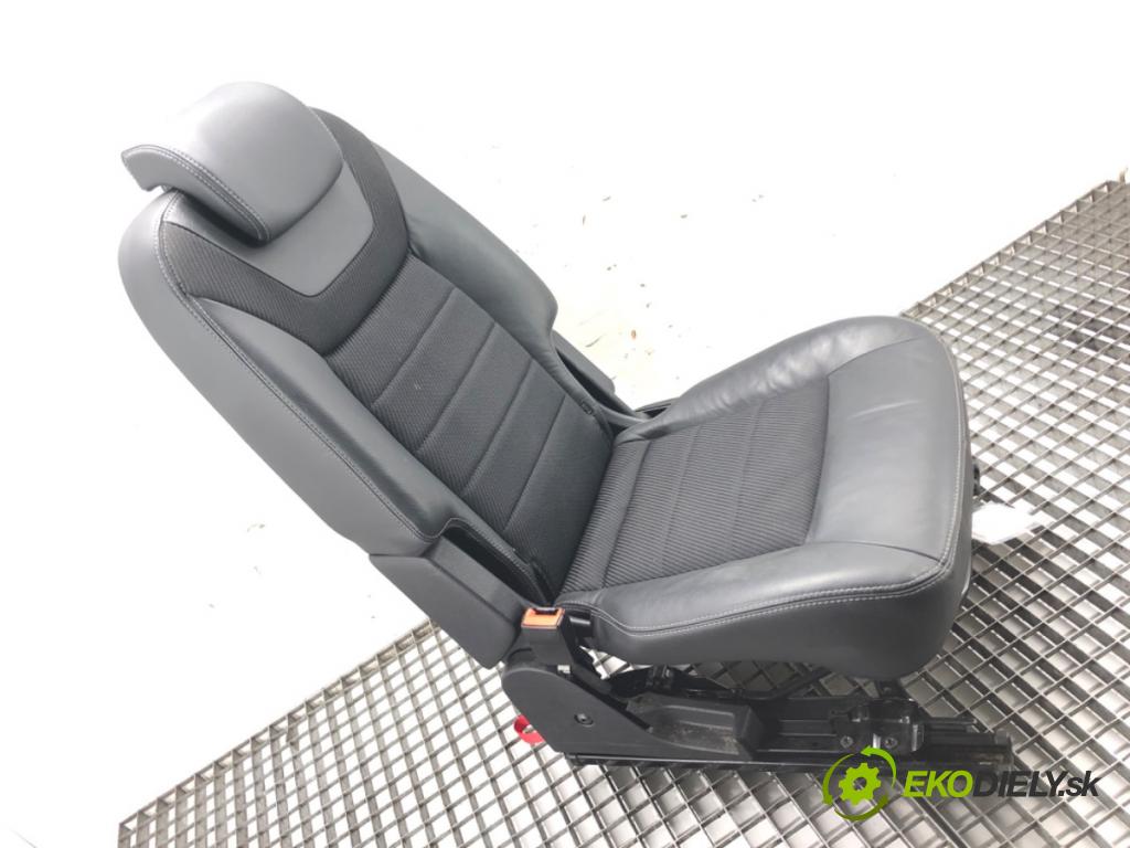 FORD GALAXY II (WA6) 2006 - 2015    2.0 TDCi 120 kW [163 KM] olej napędowy 2010 - 2015  Sedadlo zadný druhý rad  (Sedačky, sedadlá)