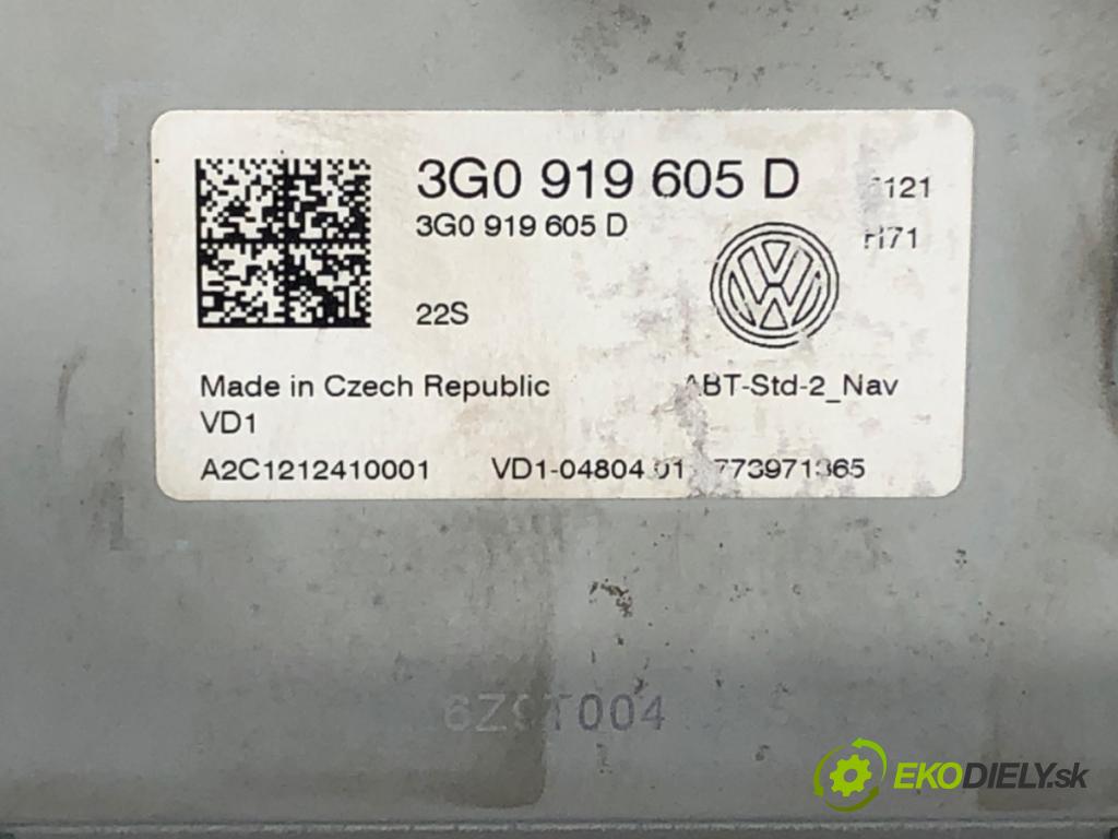 VW GOLF VII Variant (BA5, BV5) 2013 - 2022    1.6 TDI 81 kW [110 KM] olej napędowy 2013 - 2017  RADIO Dislpej 3G0919605D