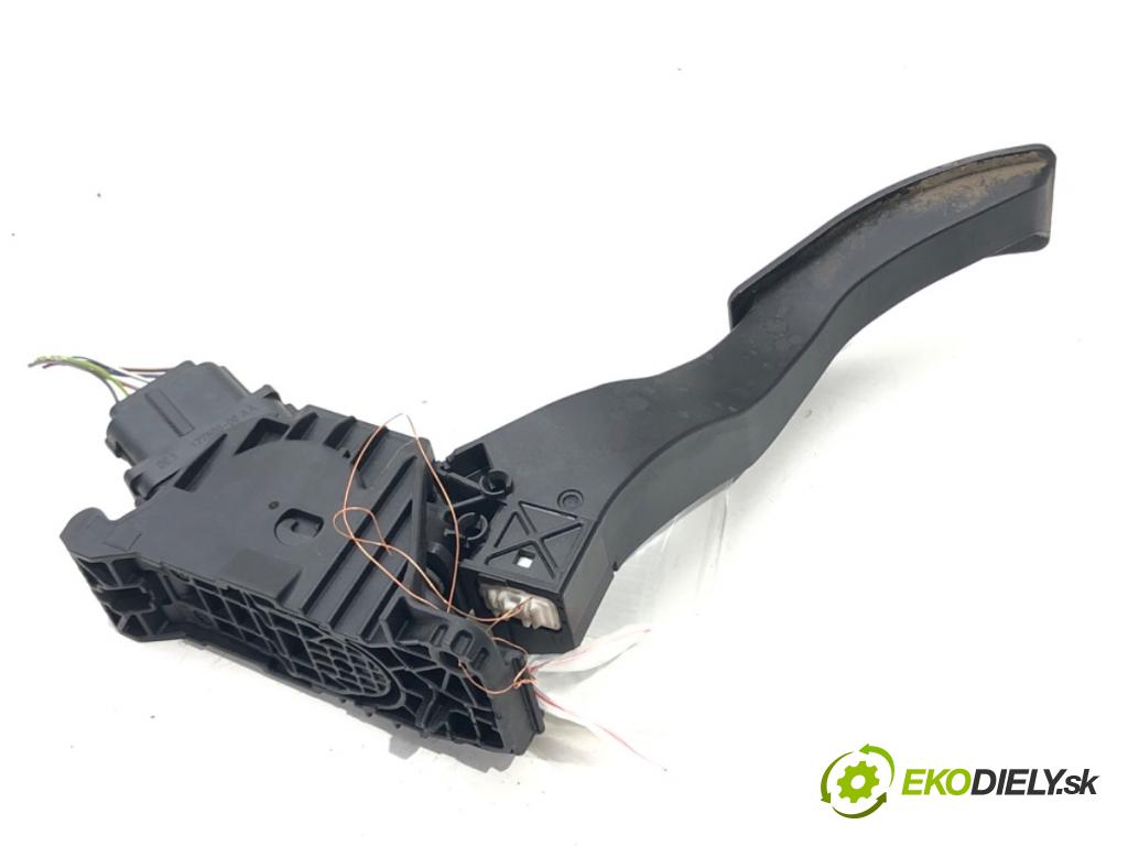 VW GOLF VII Variant (BA5, BV5) 2013 - 2022    1.6 TDI 81 kW [110 KM] olej napędowy 2013 - 2017  Potenciometer plynového pedálu 5Q1723503H (Pedále)