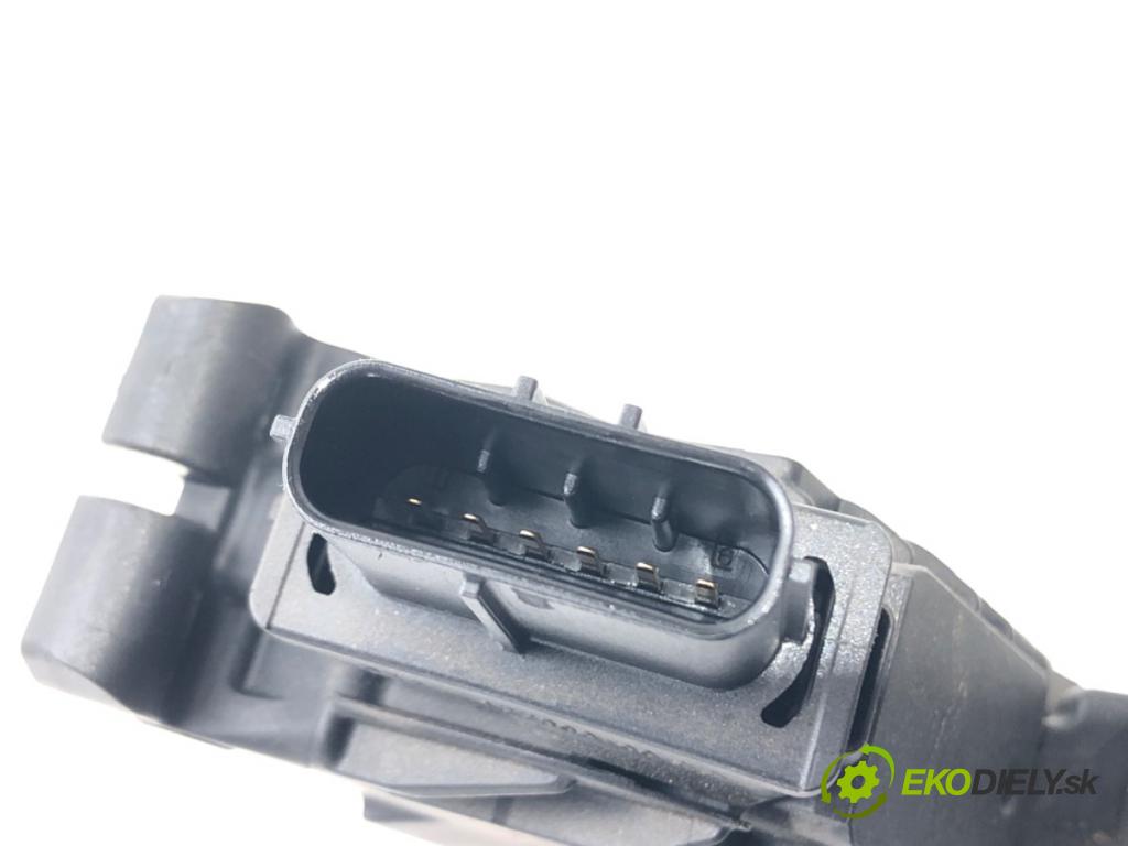 VW GOLF VII Variant (BA5, BV5) 2013 - 2022    1.6 TDI 81 kW [110 KM] olej napędowy 2013 - 2017  Potenciometer plynového pedálu 5Q1723503H (Pedále)