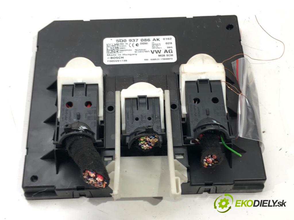 VW GOLF VII Variant (BA5, BV5) 2013 - 2022    1.6 TDI 81 kW [110 KM] olej napędowy 2013 - 2017  Modul komfortu 5Q0937086AK (Moduly komfortu)