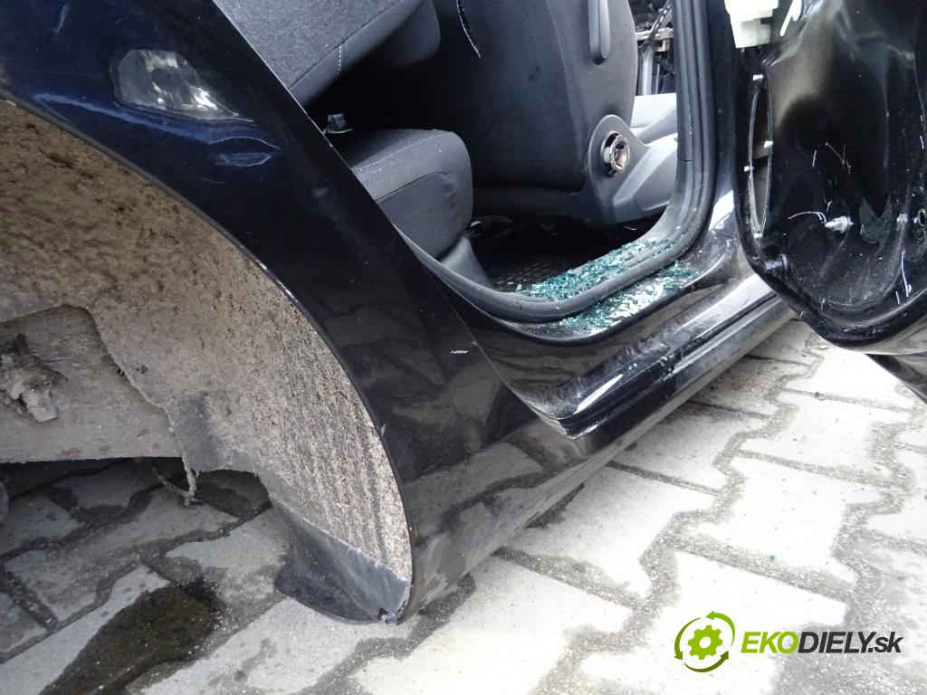 VW GOLF VII Variant (BA5, BV5) 2013 - 2022    1.6 TDI 81 kW [110 KM] olej napędowy 2013 - 2017  ČTVRŤÁK zadní část blatník střecha práh
