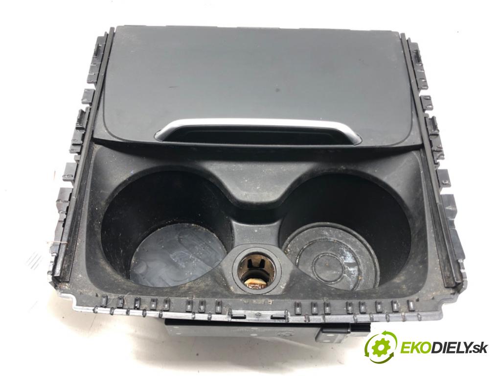 BMW 3 (F30, F80) 2011 - 2018    340 i xDrive 240 kW [326 KM] benzyna 2015 - 2018  Držiak na nápoje 105495994C (Úchyty, držiaky na nápoje)