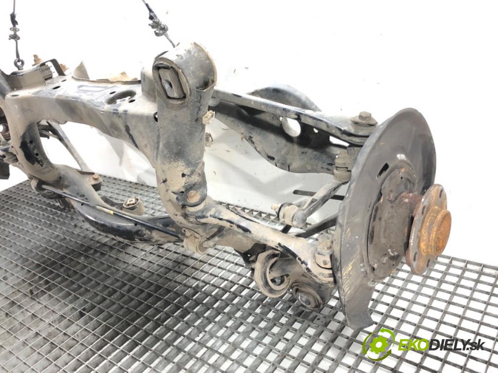 BMW 3 (F30, F80) 2011 - 2018    340 i xDrive 240 kW [326 KM] benzyna 2015 - 2018  výztuha zadní část 6863149