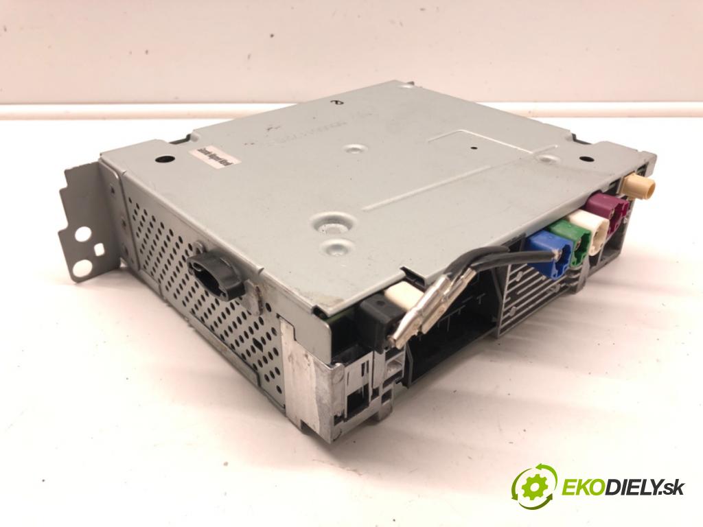 BMW 3 (F30, F80) 2011 - 2018    340 i xDrive 240 kW [326 KM] benzyna 2015 - 2018  RADIO Navigácia 6840415 (Audio zariadenia)