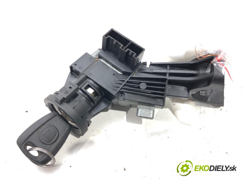 FIAT PUNTO EVO (199_) 2008 - 2022    1.4 (199AXB1A) 57 kW [77 KM] benzyna 2009 - 2012  spinačka 505186290 (Spínacie skrinky a kľúče)