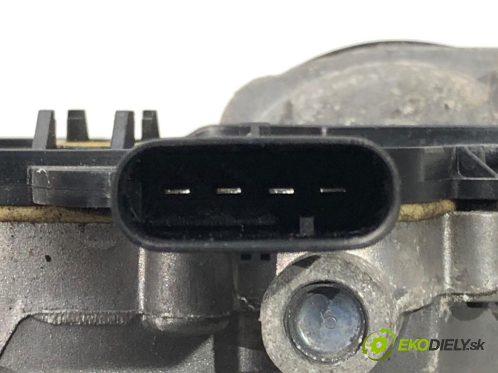 BMW 3 Touring (F31) 2012 - 2019    320 d 135 kW [184 KM] olej napędowy 2012 - 2016  Mechanizmus stieračov predný 7267503 (Motorčeky stieračov predné)