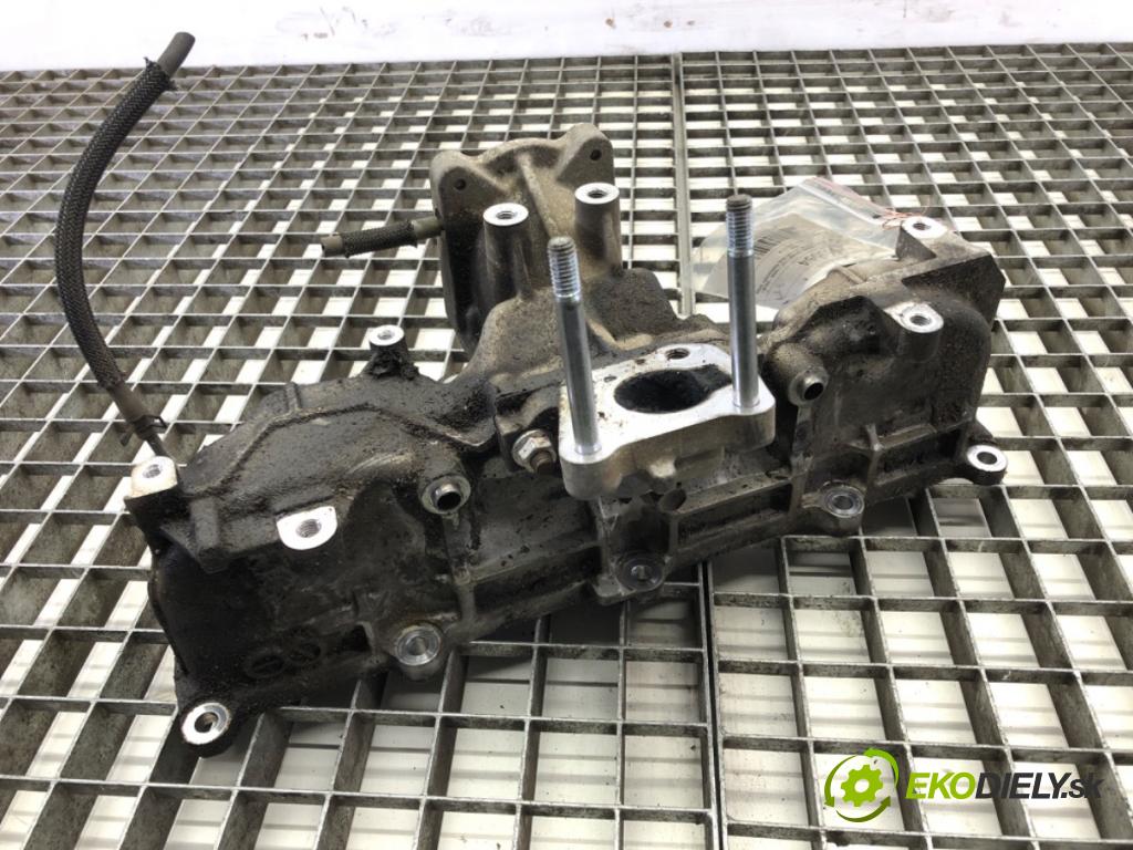 TOYOTA AVENSIS sedan (_T27_) 2008 - 2018    2.2 D-4D (ADT271_) 110 kW [150 KM] olej napędowy 2  Potrubie sacie, sanie  (Sacie potrubia)