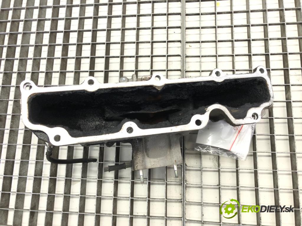 TOYOTA AVENSIS sedan (_T27_) 2008 - 2018    2.2 D-4D (ADT271_) 110 kW [150 KM] olej napędowy 2  Potrubie sacie, sanie  (Sacie potrubia)