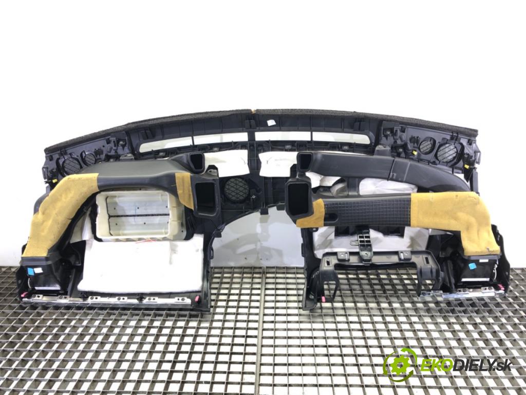 TOYOTA AVENSIS sedan (_T27_) 2008 - 2018    2.2 D-4D (ADT271_) 110 kW [150 KM] olej napędowy 2  Palubná doska  (Palubné dosky)