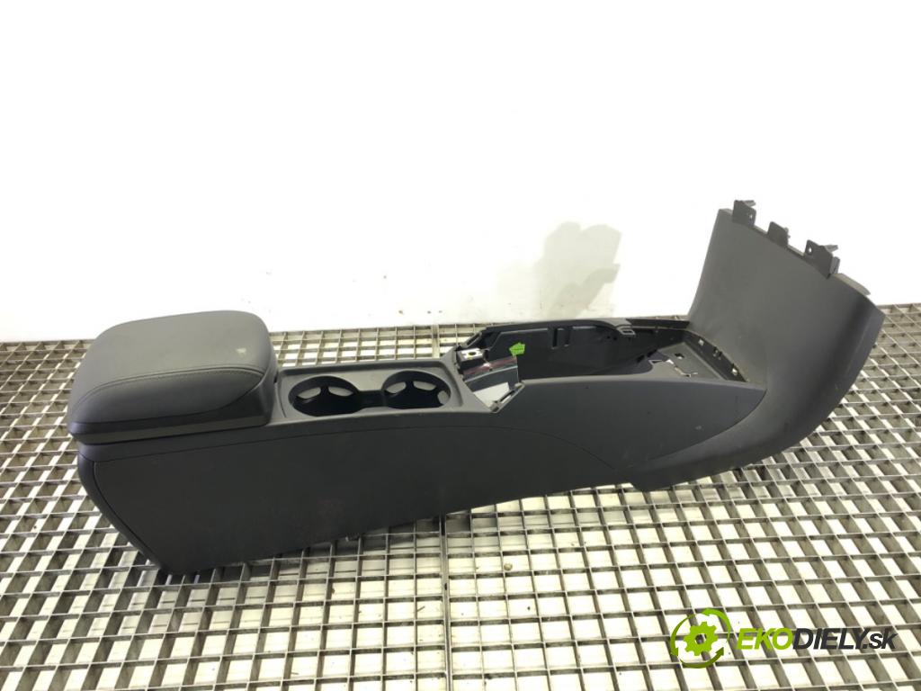 VOLVO S40 II (544) 2003 - 2012    2.4 125 kW [170 KM] benzyna 2004 - 2012  Tunel stredový  (Stredový tunel / panel)