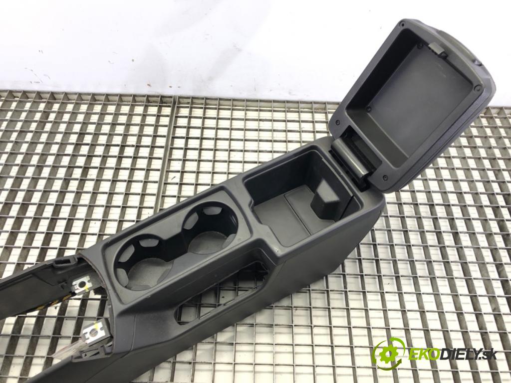 VOLVO S40 II (544) 2003 - 2012    2.4 125 kW [170 KM] benzyna 2004 - 2012  Tunel stredový  (Stredový tunel / panel)